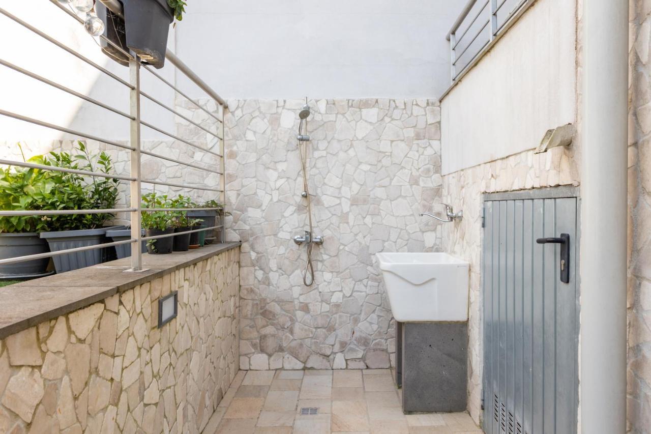 Oristano 5 Pers Appartamento Exterior foto